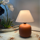 Abajur de Cerâmica para Cabeceira Luminária Decorativa Bivolt Luz Aconchegante – Allurie Home