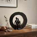 Escultura Decorativa Casal No Arco Enfeite De Luxo Para Mesa Rack Sala