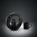 Escultura Decorativa Casal no Arco 16cm Enfeite para Sala, Rack e Mesa