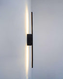 Arandela LED Linear 1m Preta Moderna 10W Luz Quente 3000K Bivolt para Parede – Iluminação Sofisticada Interna – Allurie Home